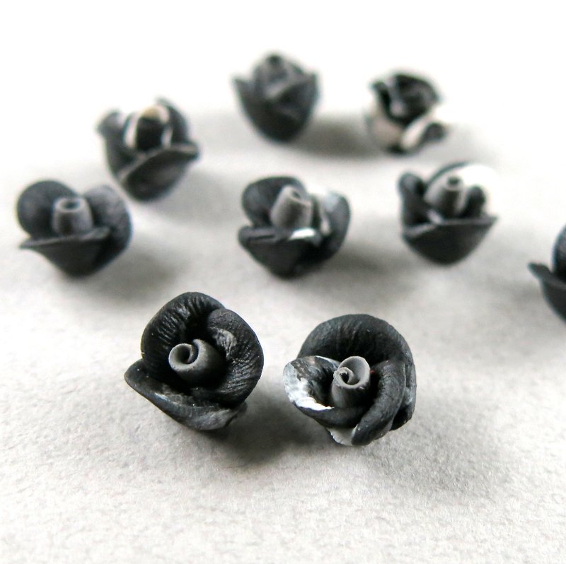 玫瑰花園 -  黑玫瑰耳環 - 耳環/耳夾 - 其他材質 黑色