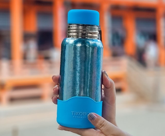 【新品未使用】純チタン製スポーツボトル + チタンストロー 新品未使用】純チタン製スポーツボトル + チタンストロー