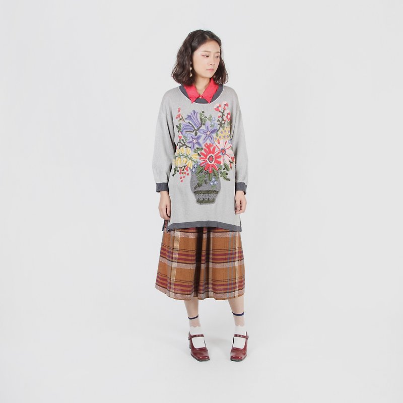 [Egg Plant Vintage] Flower Baihui Vintage Knit Top - Women's Sweaters - Polyester 