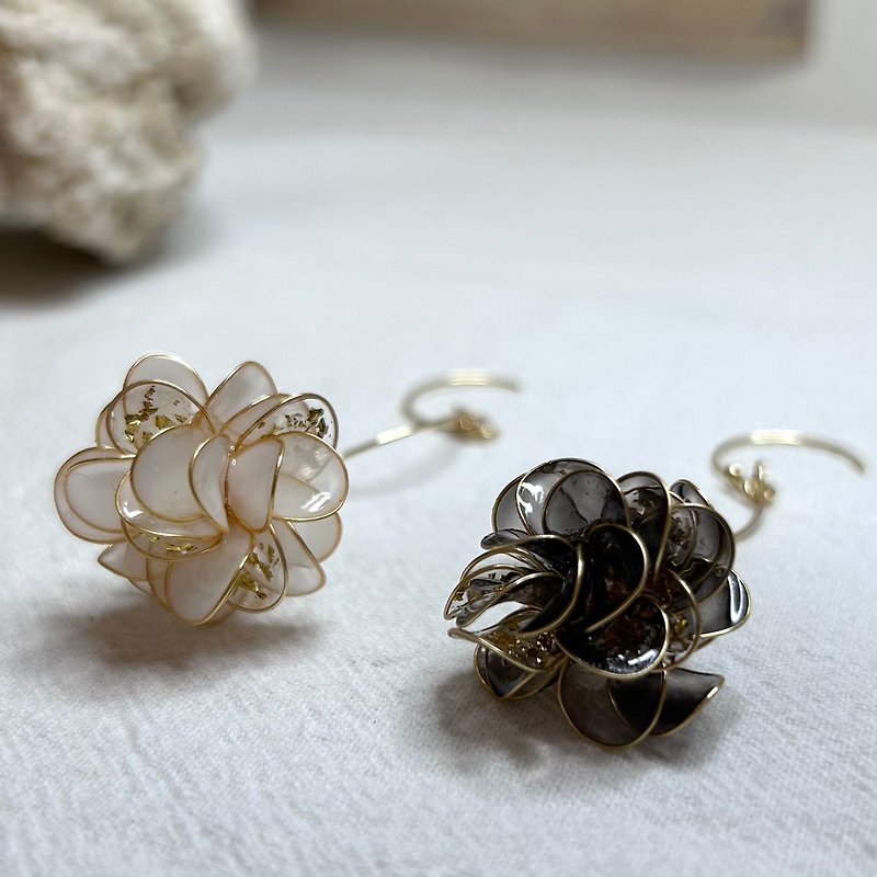 [Spore Wind-Large] S-shaped pendant earrings crystal flower jewelry - Earrings & Clip-ons - Resin 