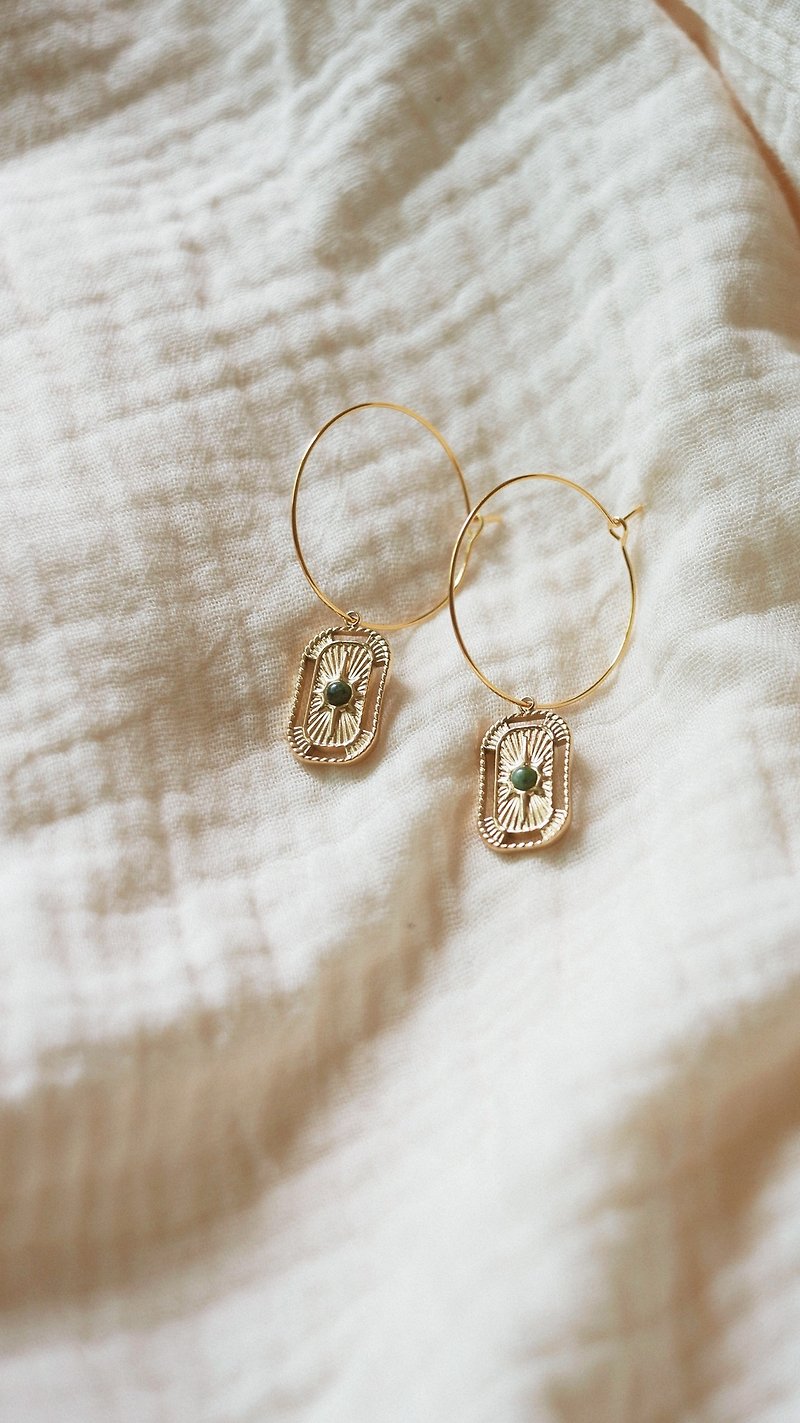 Vintage metal earrings B - ต่างหู - อลูมิเนียมอัลลอยด์ สีทอง