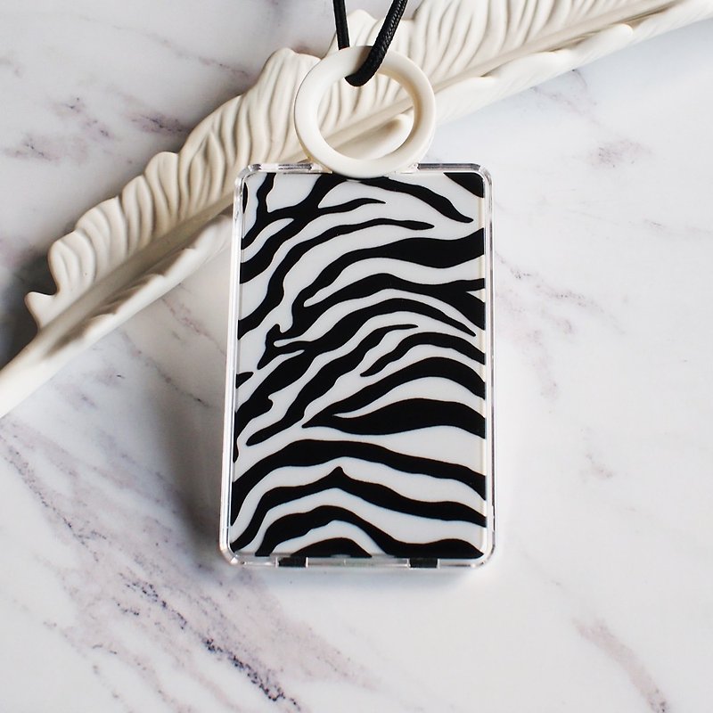 Zebra - Cardholder - ID & Badge Holders - Plastic Black