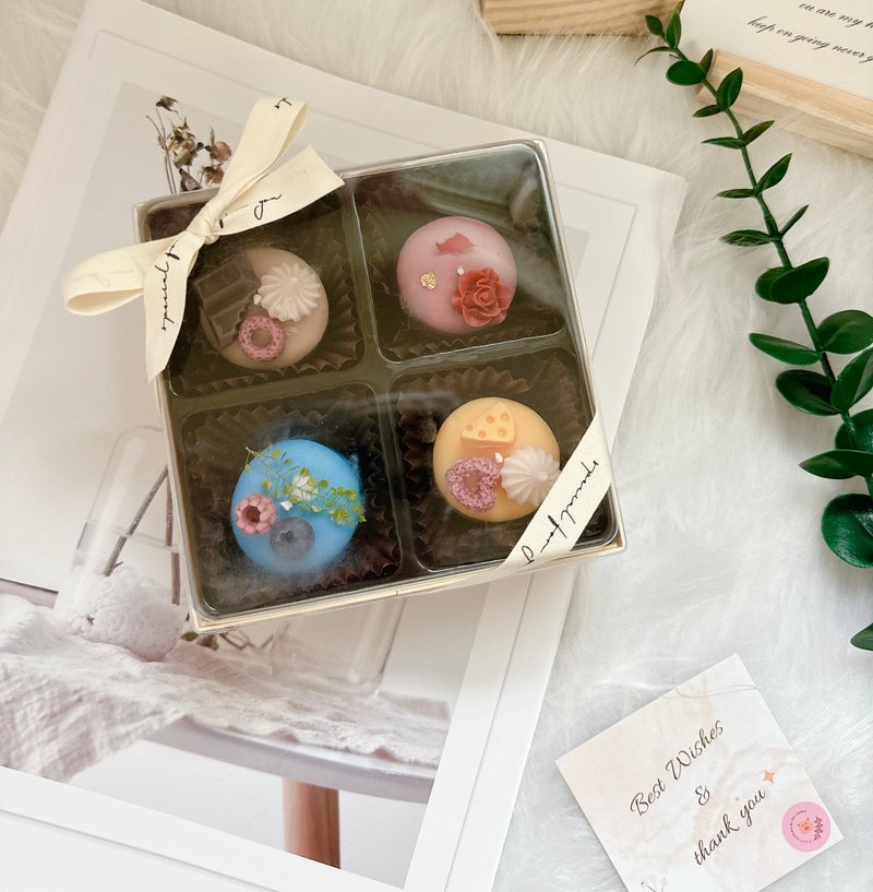 French macaron candle gift box scented candle dessert candle - เทียน/เชิงเทียน - ขี้ผึ้ง 