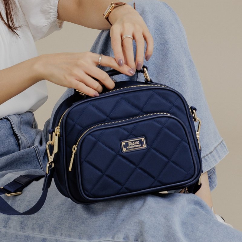 Diamond lightweight water-repellent leather spliced ​​nylon bag/hand-held/crossbody/bowling bag/midnight blue - กระเป๋าแมสเซนเจอร์ - ไนลอน 