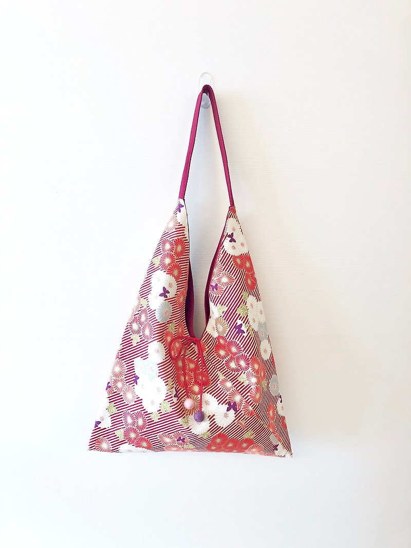 Japanese-style skull-shaped side bag / large size / wind flower - กระเป๋าแมสเซนเจอร์ - ผ้าฝ้าย/ผ้าลินิน สีแดง