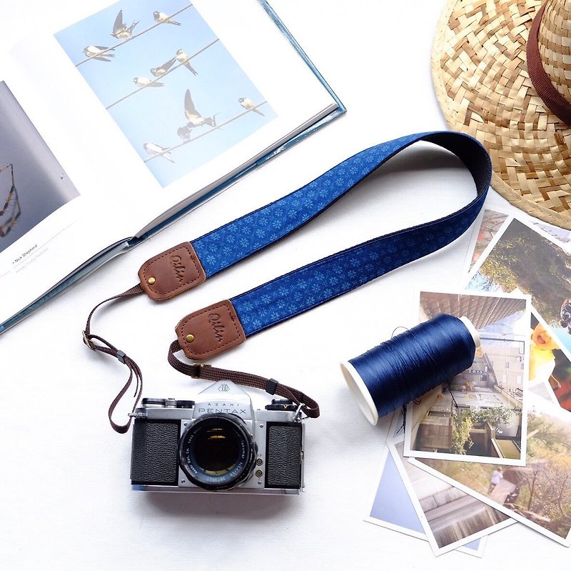 Kram Indigo Camera strap - กล้อง - ผ้าฝ้าย/ผ้าลินิน สีน้ำเงิน