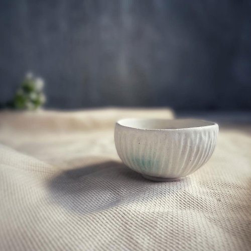 阿法卡朶・蒔光窯記事 桌上的白瓷糖霜 / 不乖白瓷碗