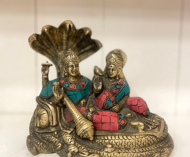 インドの手作りの細かい象嵌イエロー像 - ヒンドゥー教の神ヴィシュヌ