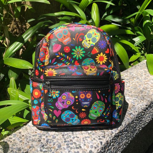 ヴィンテージ　レザー リュック　 手描きデザイン 限定手描きスタイルペイントスケルトンマン子供っぽいレザー