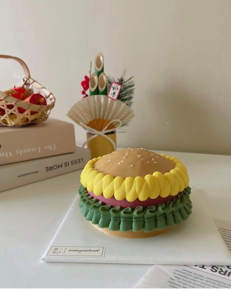 【Sweet you a bite】Pet fresh food cake - three-dimensional hamburger shape - ขนมคบเคี้ยว - อาหารสด หลากหลายสี