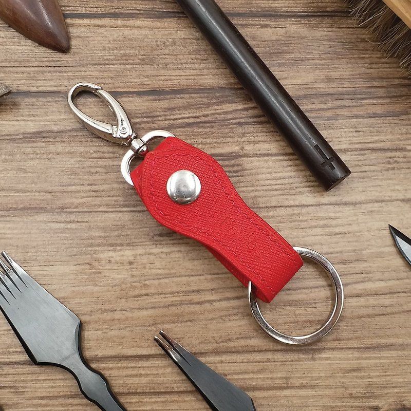 【鑰匙扣/鎖匙圈】紅色十字紋牛皮/隨身小物/多用途掛扣/手工製造 - 鑰匙圈/鑰匙包 - 真皮 紅色