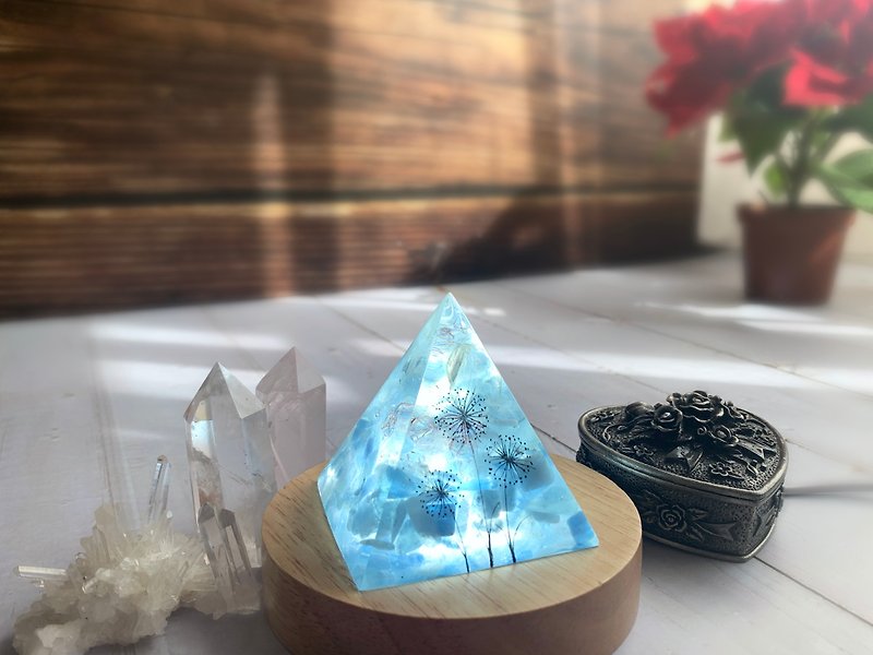 Aquamarine Crystal Lamp, Handmade Night Lamp, Unique Gift, Dandelion Drawing - Items for Display - Crystal Blue