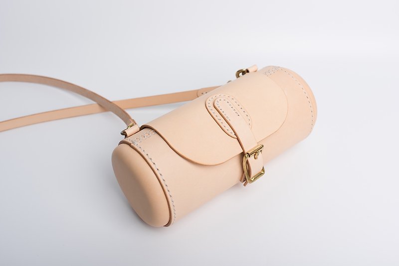 [Tangent Pie] Healing Capsule Bag, Handmade Leather Drum Bag, Waist Drum Bag, Female Bag, Shoulder Messenger Bag - Messenger Bags & Sling Bags - Genuine Leather White