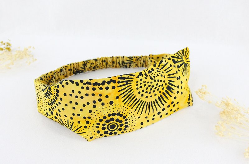 Handmade elastic hair band batik cloth cotton [sunny totem] bamboo bag - Hair Accessories - Cotton & Hemp Yellow