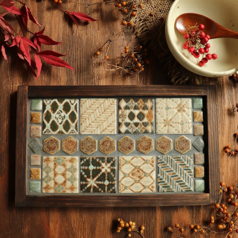 Tsumugi pattern tile tray - ถาดเสิร์ฟ - เครื่องลายคราม สีนำ้ตาล