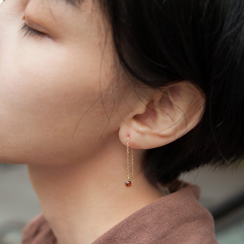 Garnet small disc dangle earrings | natural stone | 925 sterling silver. K gold. Light jewelry. Ear chain - ต่างหู - เงินแท้ 