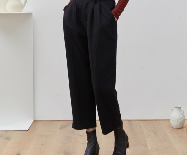 wide pants suit