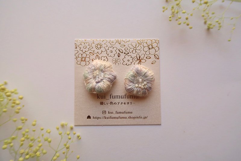 Embroidery earrings - Earrings & Clip-ons - Thread White