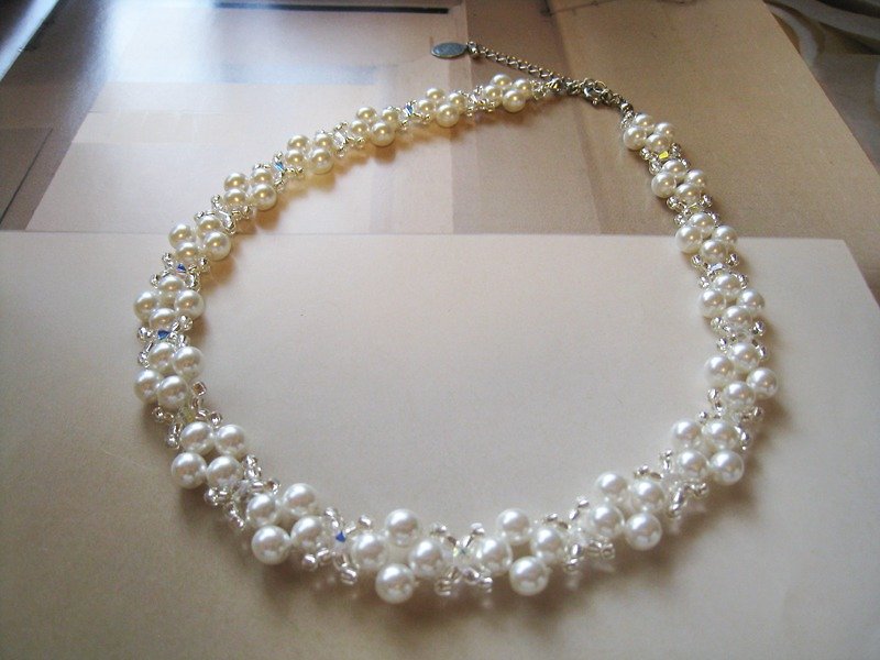 Silky Pearl & Swarovski Crystal Choker＜SMA：White＞Bridal* - 項鍊 - 其他材質 白色