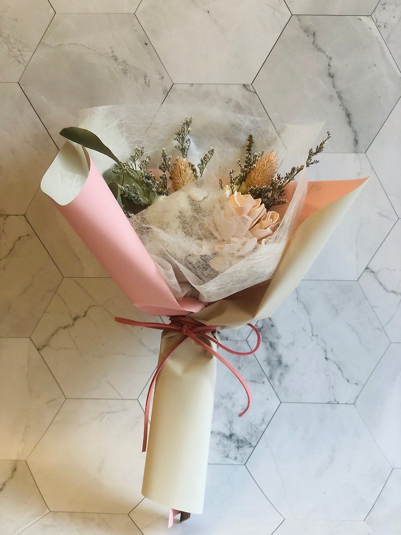 Ochre Various Bouquets-Medium-Pink-Dry Korean Graduation Valentine's Birthday Bouquet - ช่อดอกไม้แห้ง - พืช/ดอกไม้ สึชมพู