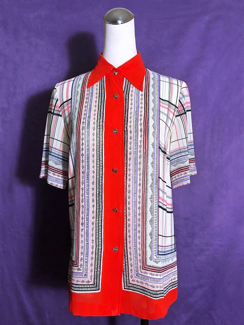 Totem short-sleeved vintage shirt / bring back VINTAGE abroad - เสื้อเชิ้ตผู้หญิง - เส้นใยสังเคราะห์ หลากหลายสี