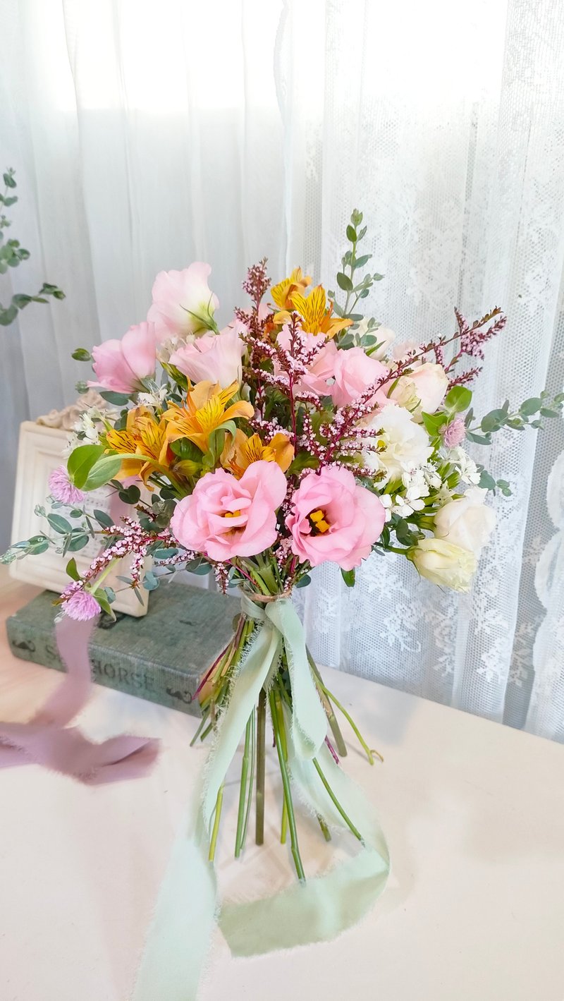Qisi Yixiang - Bridal Bouquet - Customized - Dried Flowers & Bouquets - Plants & Flowers Multicolor