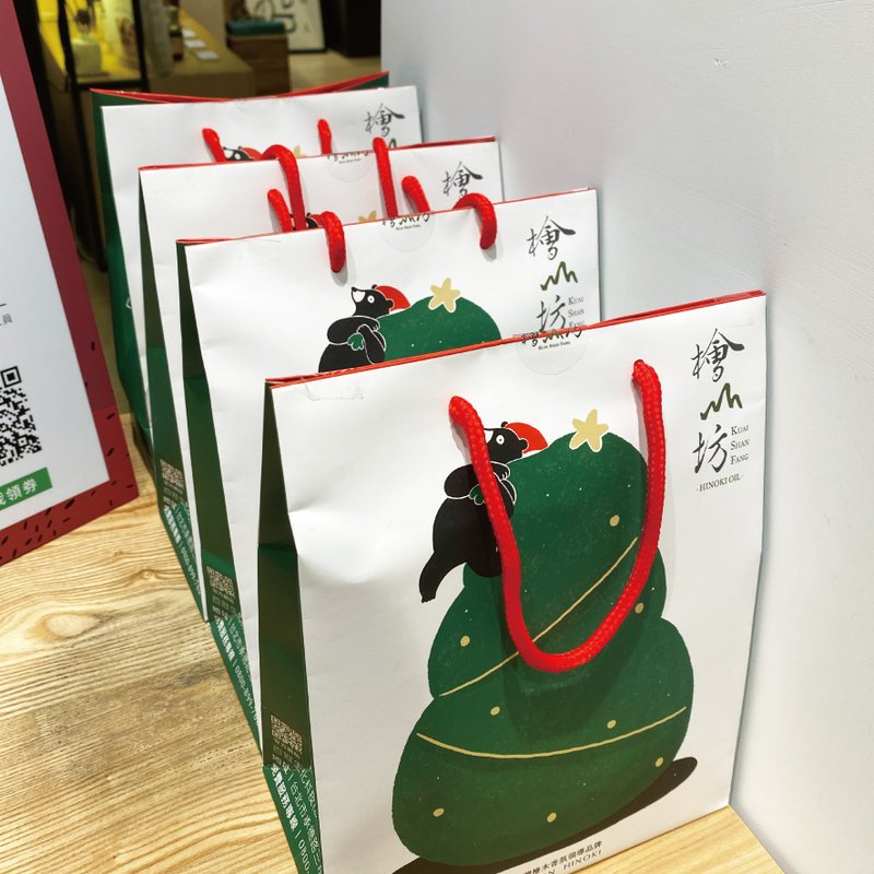 【即期特惠】檜檜睡聖誕超值福袋-內容物價值59折起 交換禮物首選 - 沐浴乳/沐浴用品 - 精油 