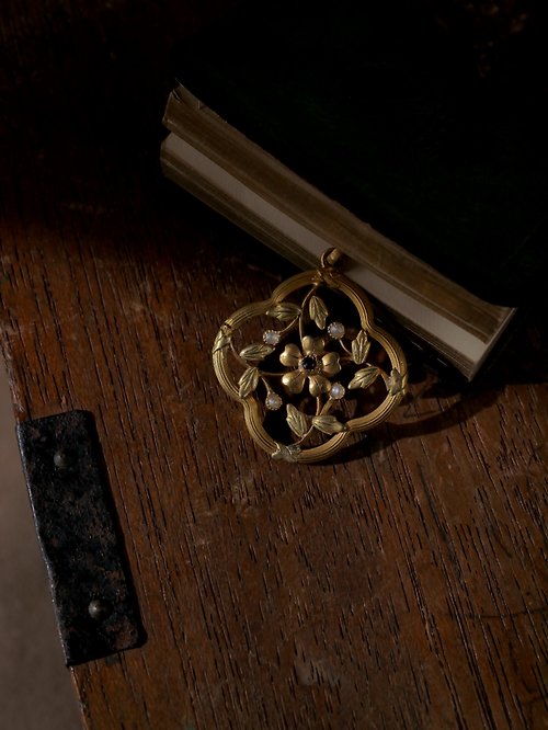 鑲珹古董珠寶 1890-1900s 法國 新藝術時期 海棠窗花墜子