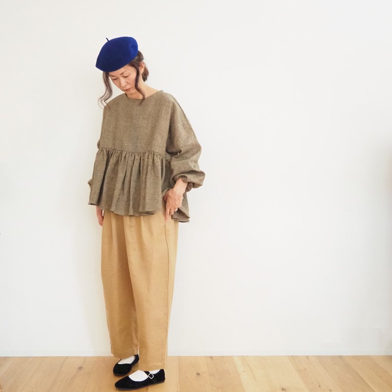 Linen Glen Check gather blouse BROWN系 - 女襯衫 - 棉．麻 咖啡色