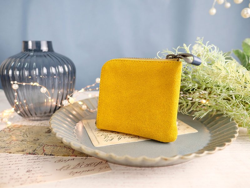 Cuirdesson Slim and simple compact wallet with Tochigi leather included Yellow - กระเป๋าสตางค์ - หนังแท้ สีเหลือง