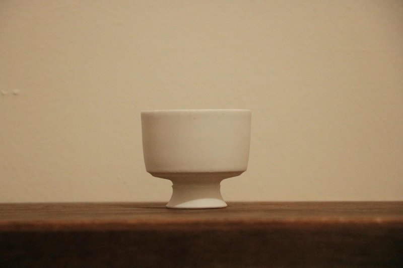 White small sake cup - แก้ว - เครื่องลายคราม ขาว