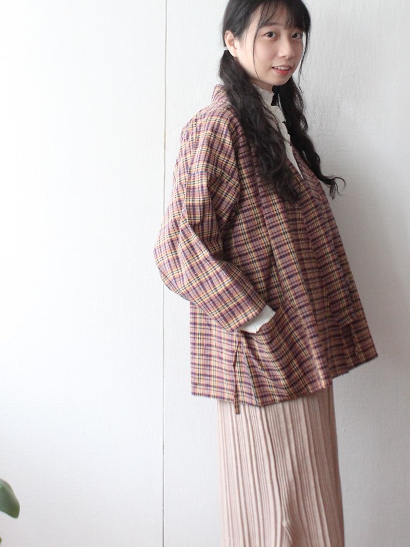 Winter Japanese retro and style pattern loose lotus root pink plaid vintage kimono jacket - เสื้อแจ็คเก็ต - เส้นใยสังเคราะห์ สึชมพู