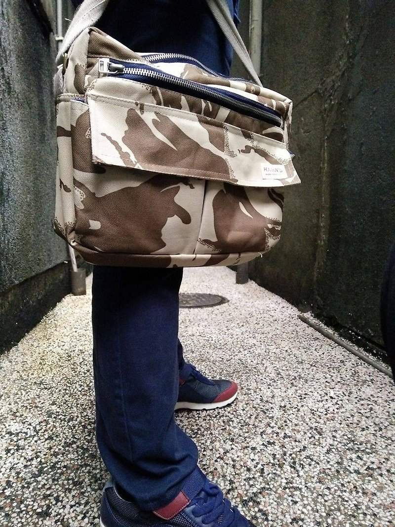 HARNS side backpack - กระเป๋าแมสเซนเจอร์ - กระดาษ สีนำ้ตาล