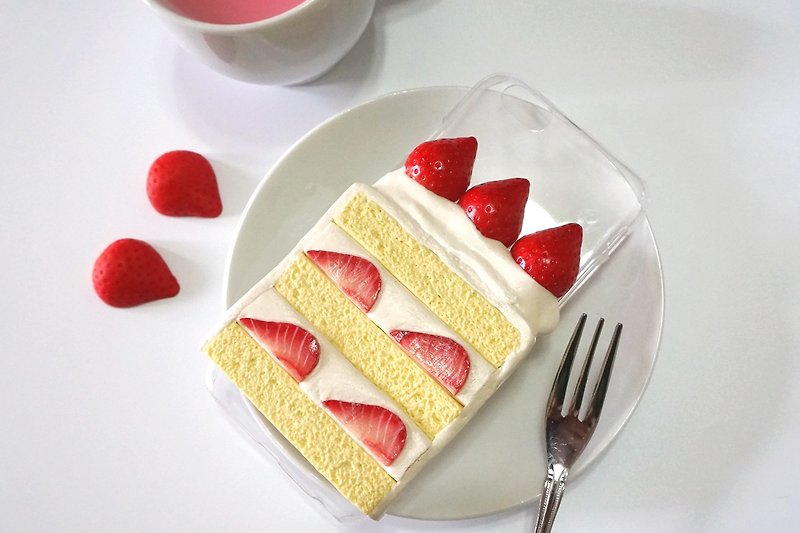 草莓奶油蛋糕電話殼 | 仿真食物黏土製電話殼 - 手機殼/手機套 - 黏土 白色