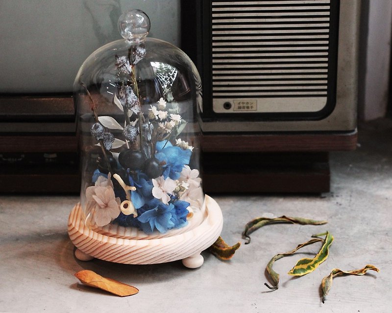 Wood gray toned glass bell flower - black berry eucalyptus blue hydrangea - Dried Flowers & Bouquets - Plants & Flowers Gray