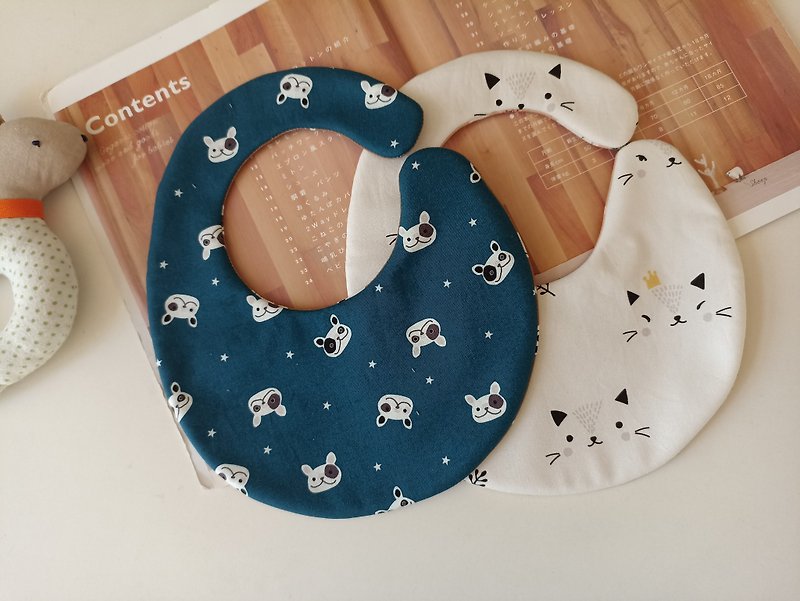 [Shipping after May 6th] Side-button bibs for cats and puppies, full-month gift bibs, baby bibs - ผ้ากันเปื้อน - ผ้าฝ้าย/ผ้าลินิน หลากหลายสี