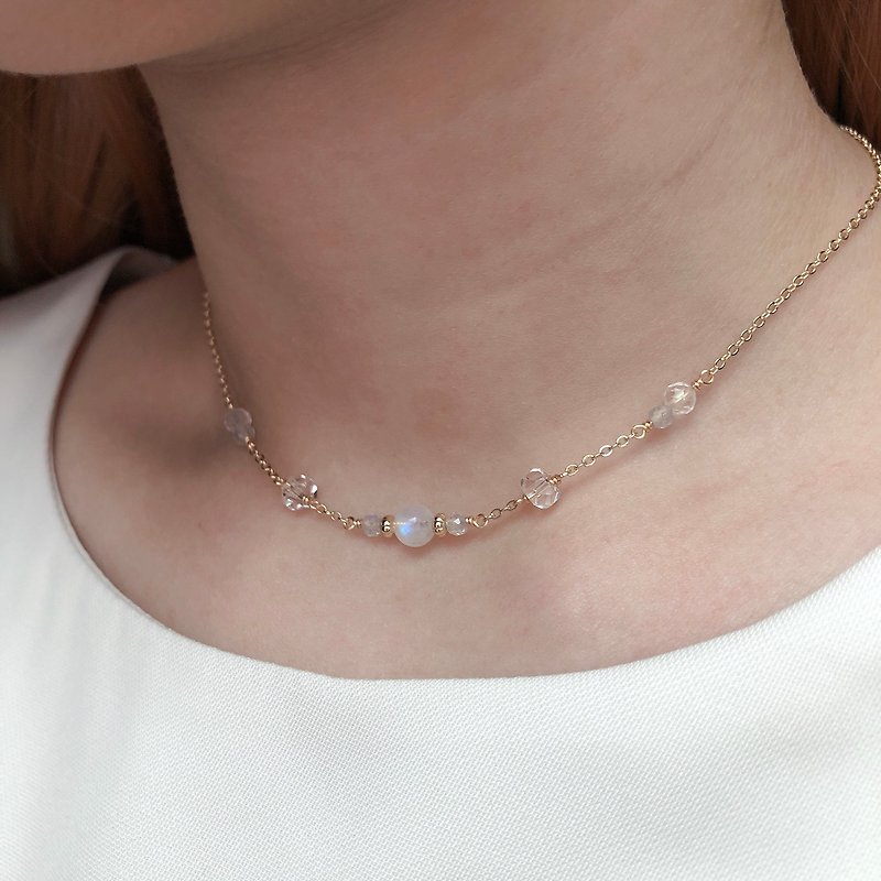 [December・Platycodon] Kaguya | Moonstone white crystal necklace with adjustable length - Necklaces - Gemstone White