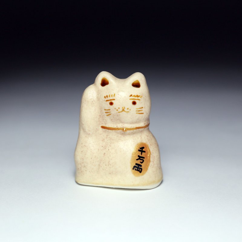 街頭開運招財貓-霧面斑點+金勾邊版_#002 - 擺飾/家飾品 - 陶 白色