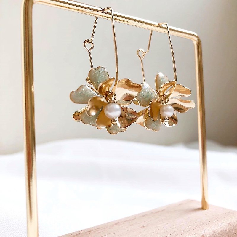 Bouquet/Natural Pearl/UV Glue/14k Gold - ต่างหู - ไข่มุก ขาว