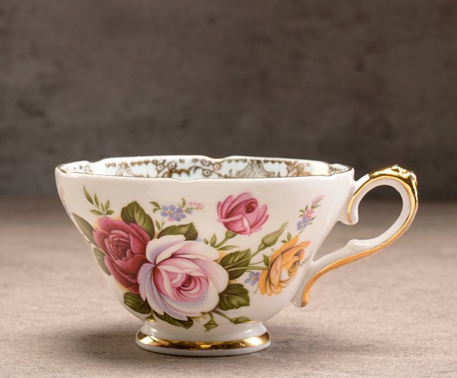 Vintage English fine bone china tea cup and saucer from the Royal  Sutherland - Shop L&R Antiques and Curiosa Teapots & Teacups - Pinkoi