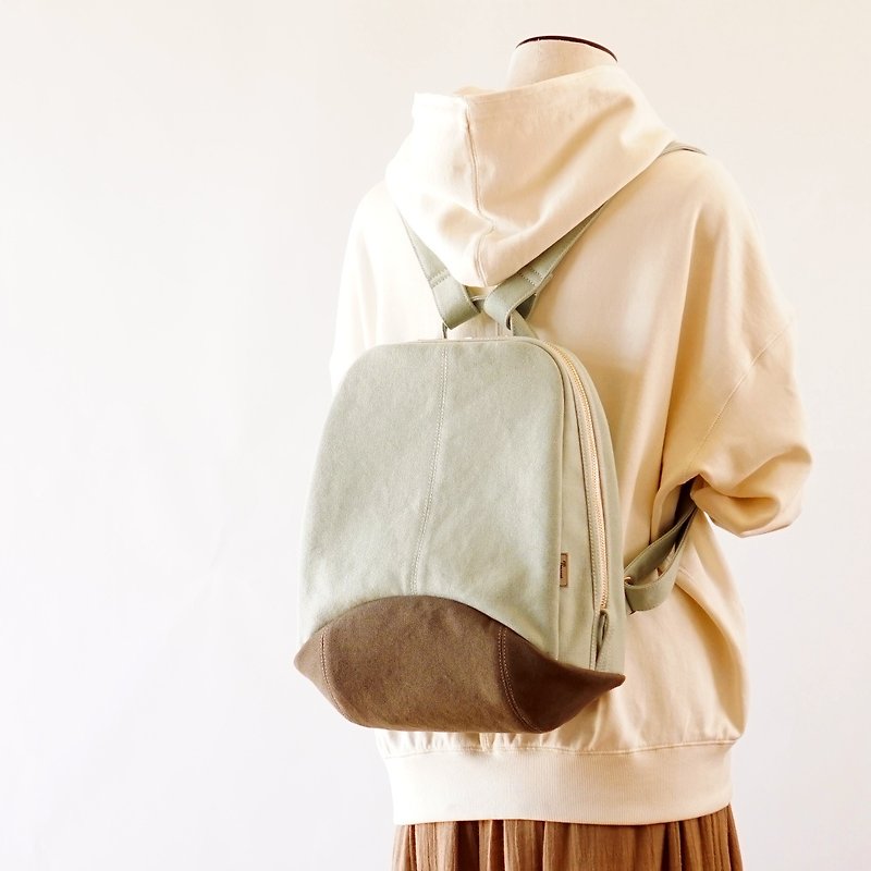 Mousse / Pale Green x Khaki [Made to Order] Trocco Canvas Bag - กระเป๋าเป้สะพายหลัง - ผ้าฝ้าย/ผ้าลินิน 