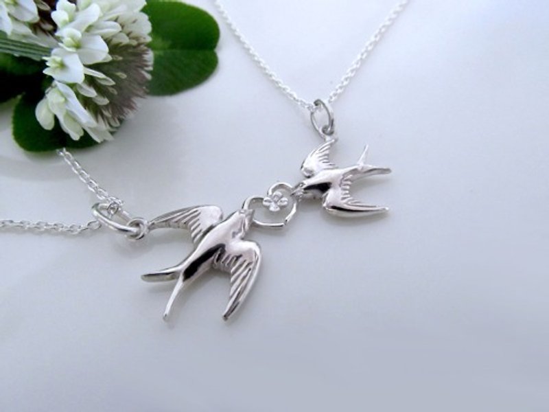 Heart-shaped swallow pair necklace - Necklaces - Sterling Silver Silver