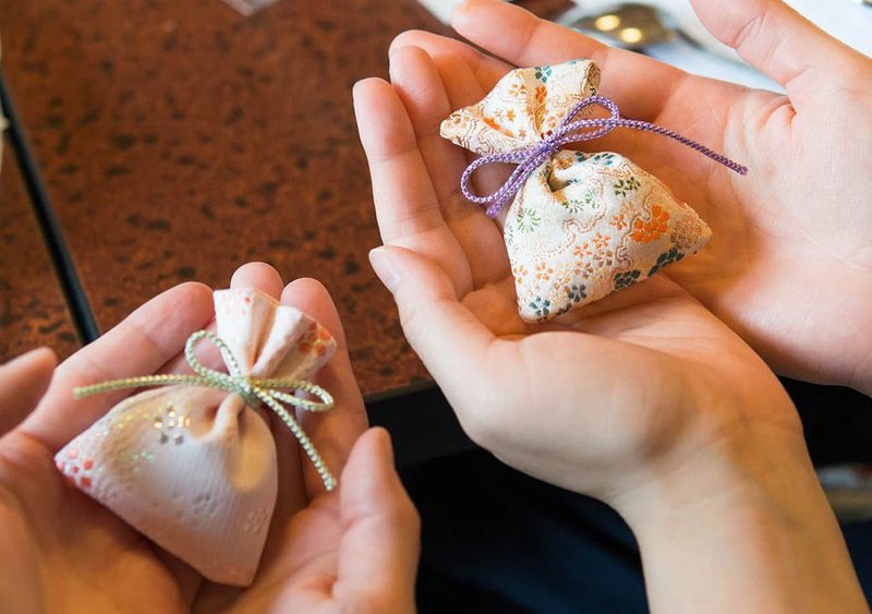 Scent bag making experience Traditional culture experience of scent wearing Japanese scent - Candles/Fragrances - Other Materials 