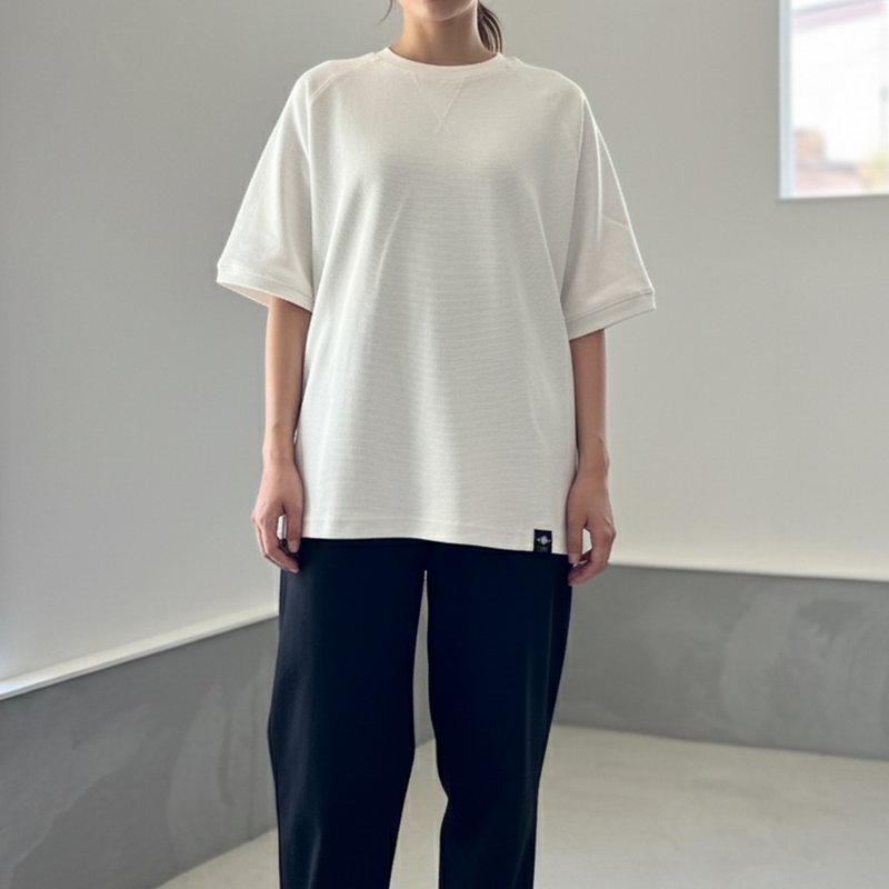 2025新作【ユニセックス】サイドスリット ガゼット付 ラグランスリーブ ビッグシルエットTシャツ【ホワイト】 - 女 T 恤 - 棉．麻 白色