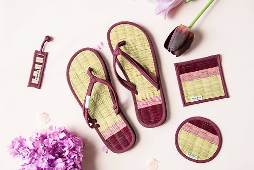 SALASUSU 繽紛假期藺草夾腳拖 戶外涼鞋 室內拖- 令和高雅紫