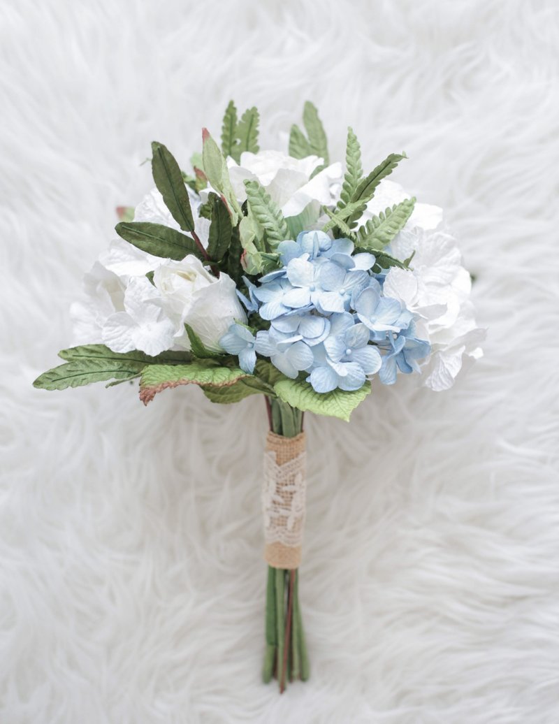 HYDRANGEA LOVE | Handmade Mini Flower Bouquet - 木工/竹藝/紙雕 - 紙 藍色