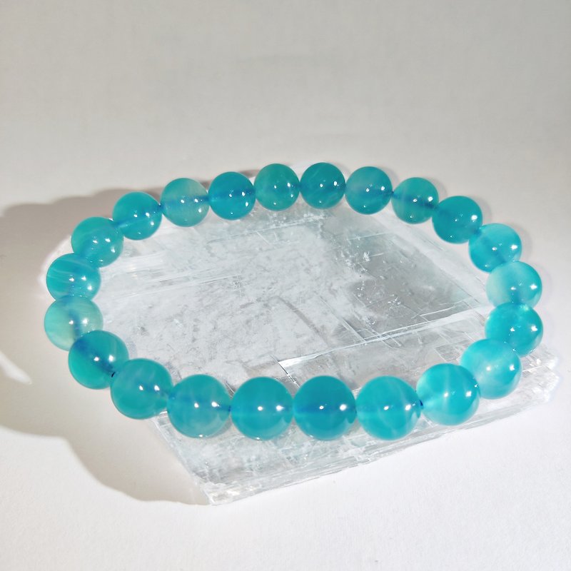 [Customized products] Ice Stone Ice Stone Mozambique 6-14mm natural crystal - Bracelets - Crystal Blue
