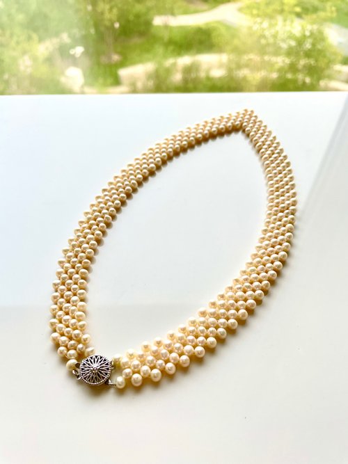 美品 淡水真珠 パール シルバー金具 ネックレス 編み込み デザイン シルバー 秩序の美しさ 天然淡水パール重工業立体編み込みネックレス
