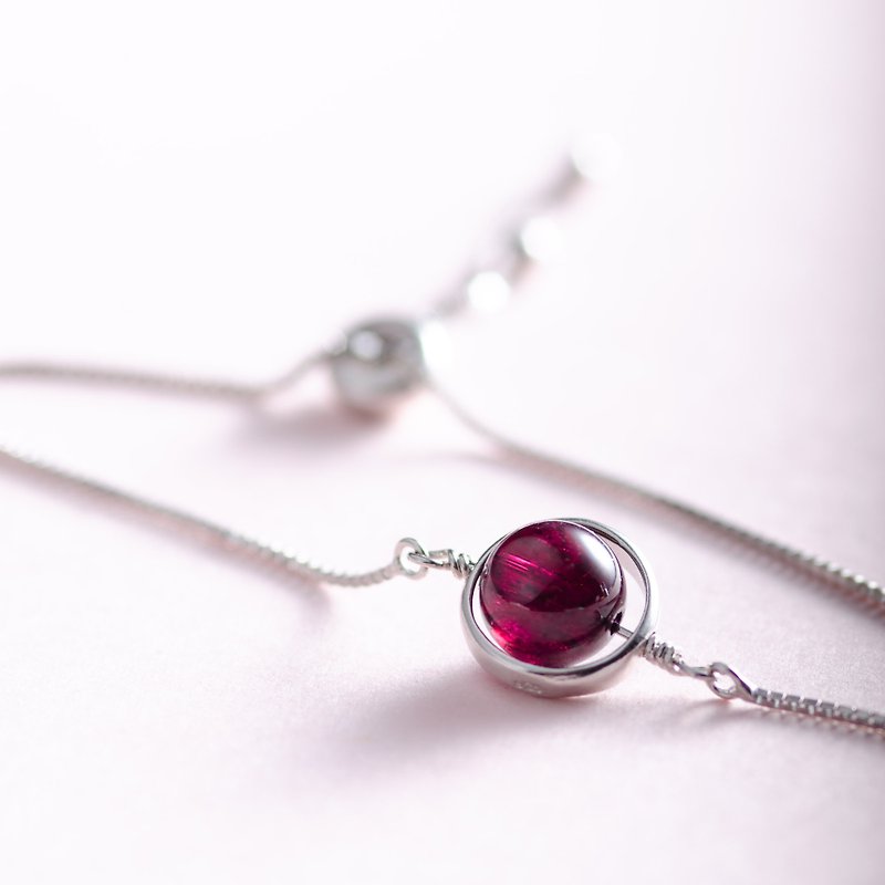 Red Garnet, 925 Sterling Silver Natural Gemstone Crystal Birthstone Bracelet - สร้อยข้อมือ - คริสตัล สีแดง