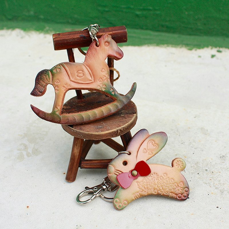 Leather Master Course:: Fairytale Trojan Horse Moon Rabbit Group Key Ring Experience Activity Reservation Lesson Leather DIY - เครื่องหนัง - หนังแท้ 
